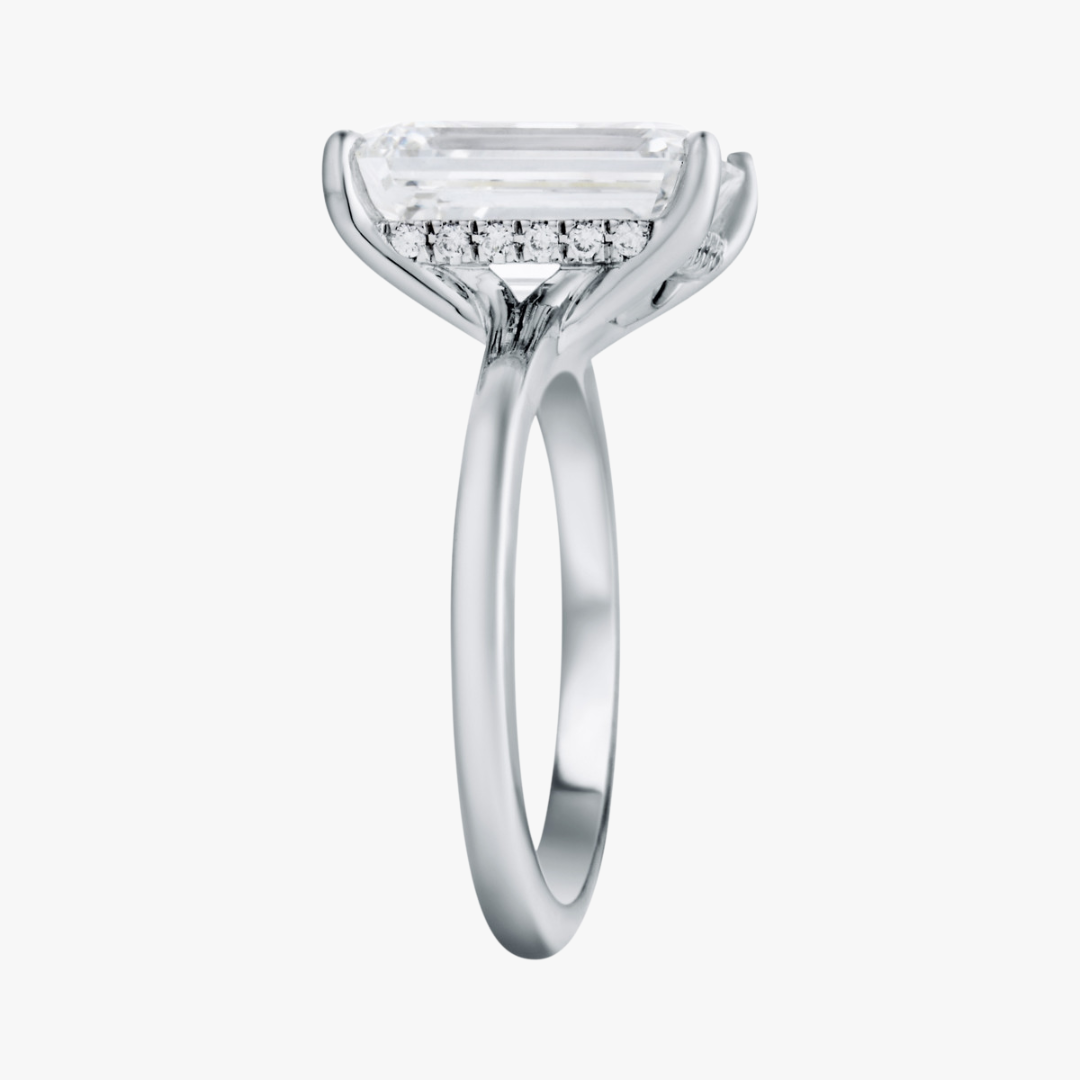 Verlobungsring 14kt Weißgold mit 7.14ct Emerald Cut Lab-Grown Diamant