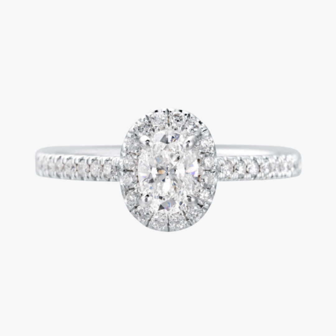 Ovaler Diamantring in Weißgold bei Barrys Juwelier
