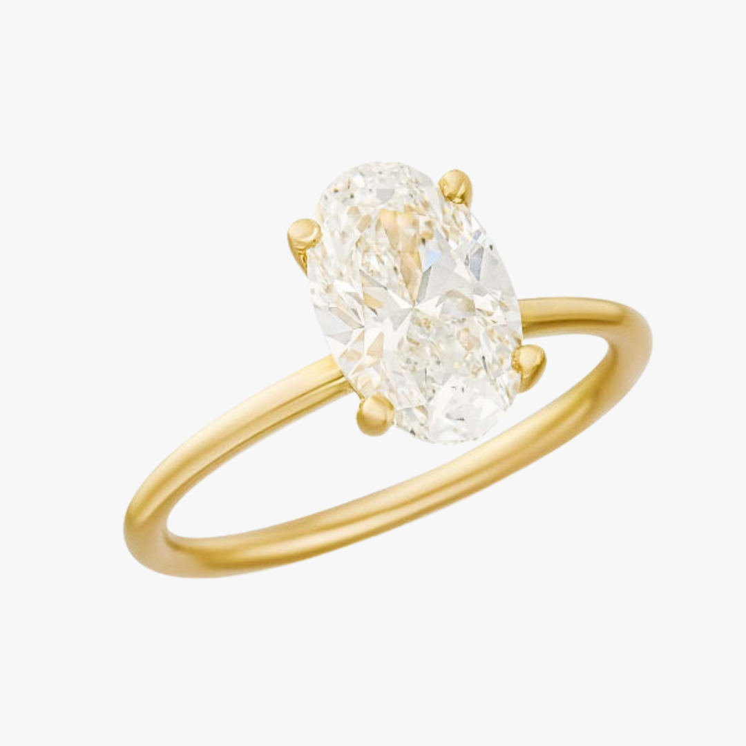 Verlobungsring mit großen Oval Diamant von Vorne