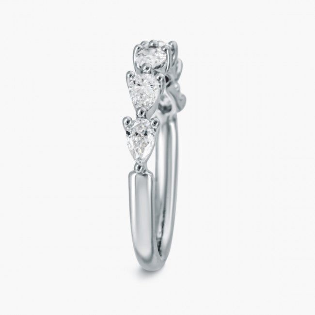 Memory Ring mit Tropfen Diamanten von Maple Leaf Diamonds