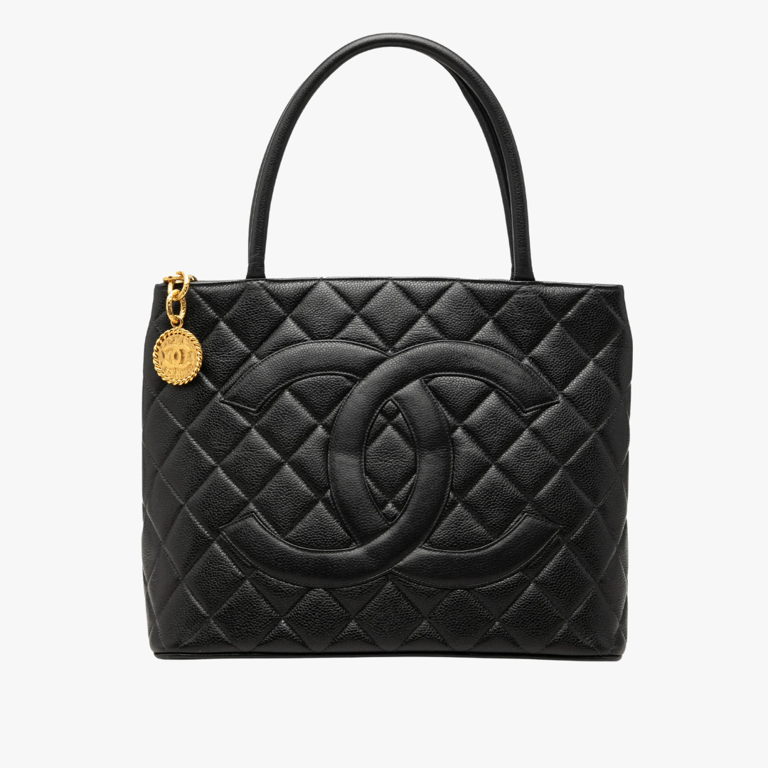 Chanel Medallion Quilted Caviar Tasche