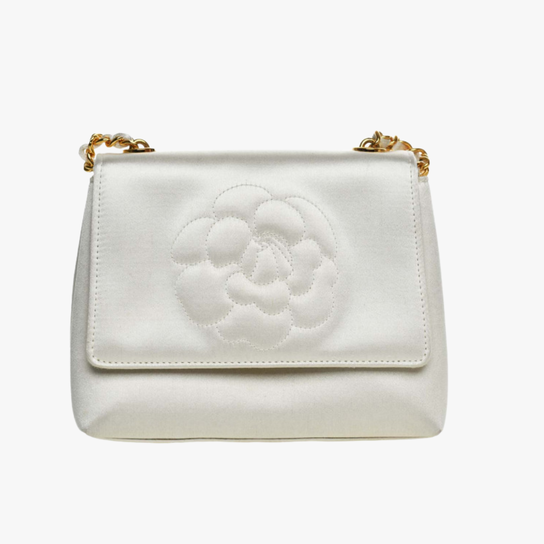 Chanel Satin Abendtasche Gold Hardware