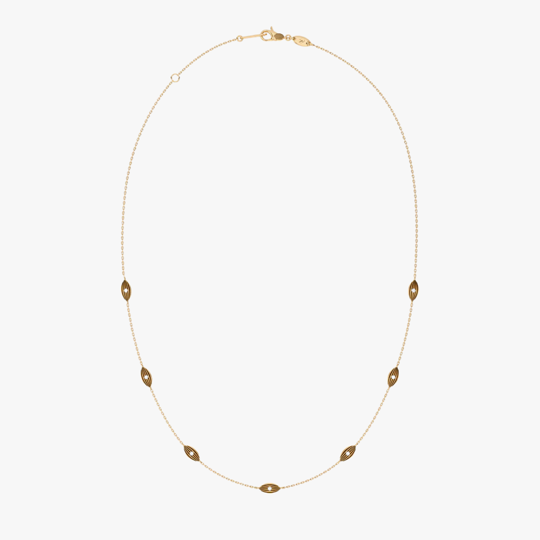 Necklace in 14kt yellow gold with 14 diamonds