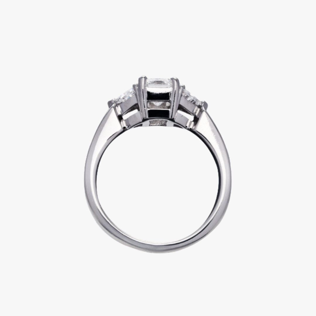 Engagement ring platinum with 0.84ct diamond