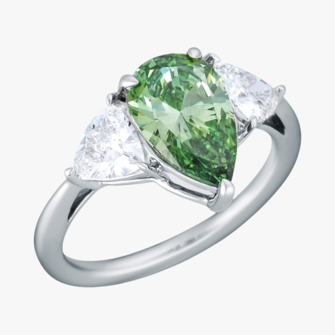 Grüner Pear Shape Diamant Ring