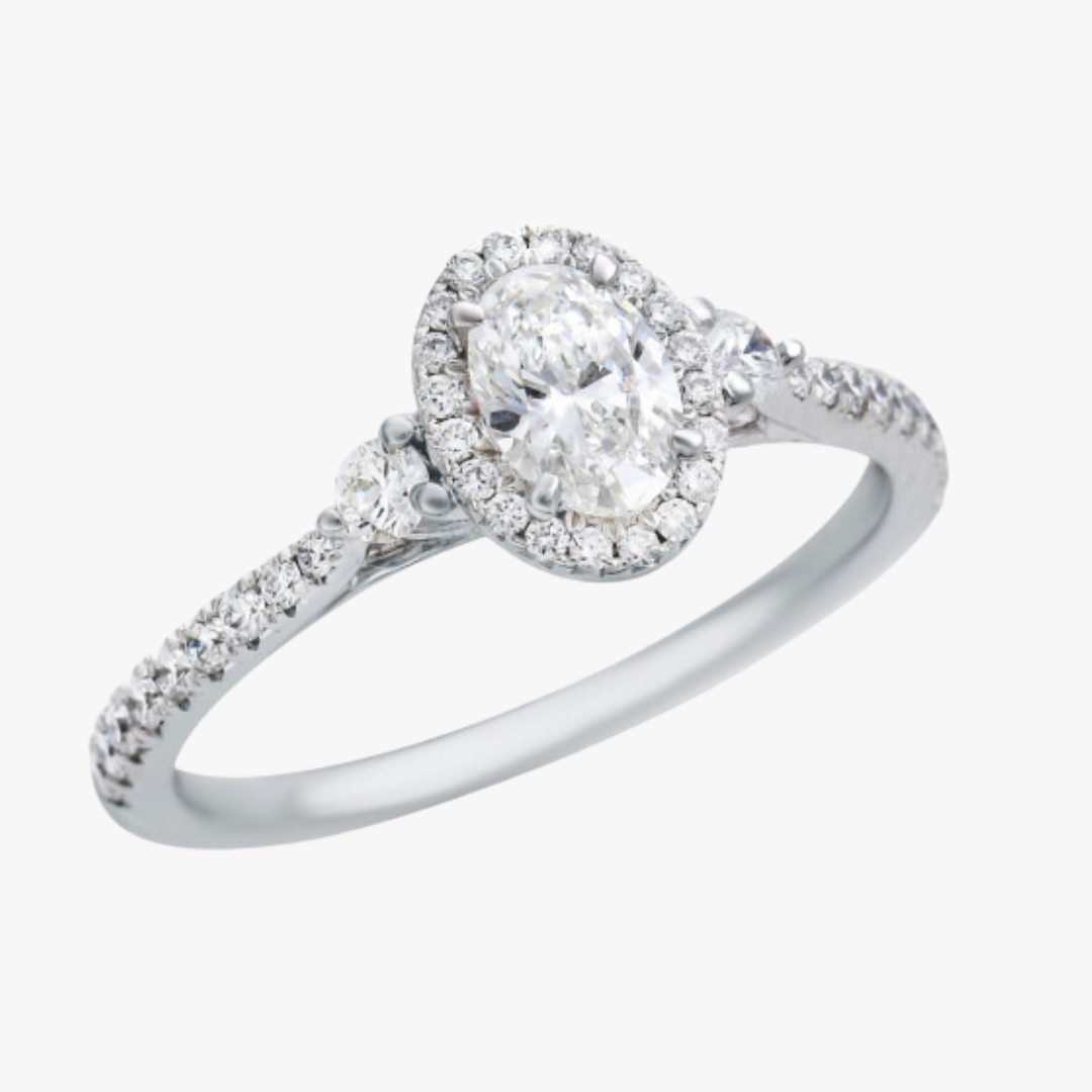 Verlobungsring mit Oval Diamant bei Barrys Juwelier