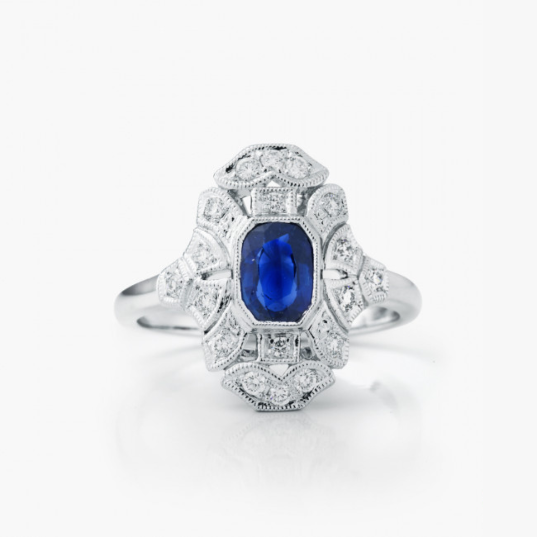 Diamant Ring mit blauen Saphir Stein vorne