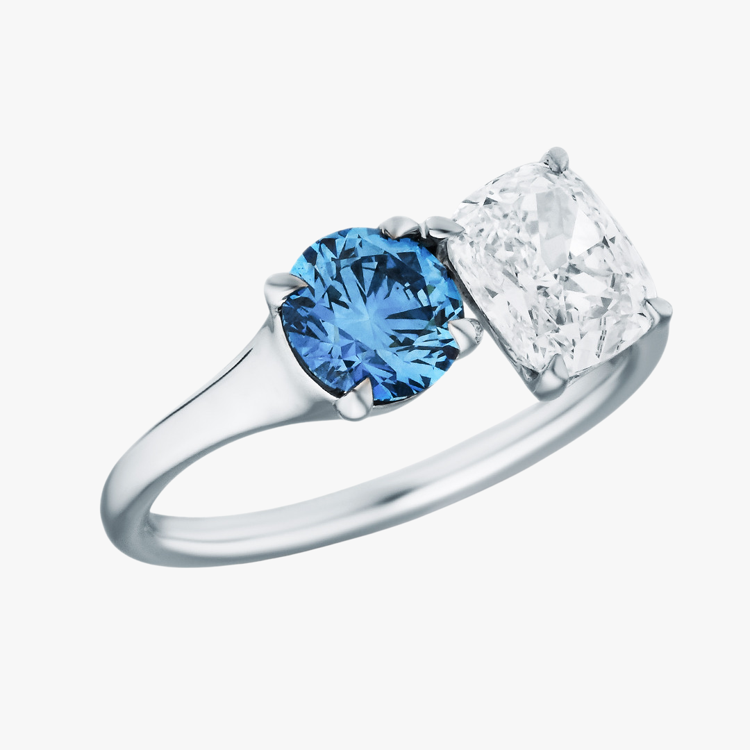Verlobungsring Toi et Moi mit blauem Diamant