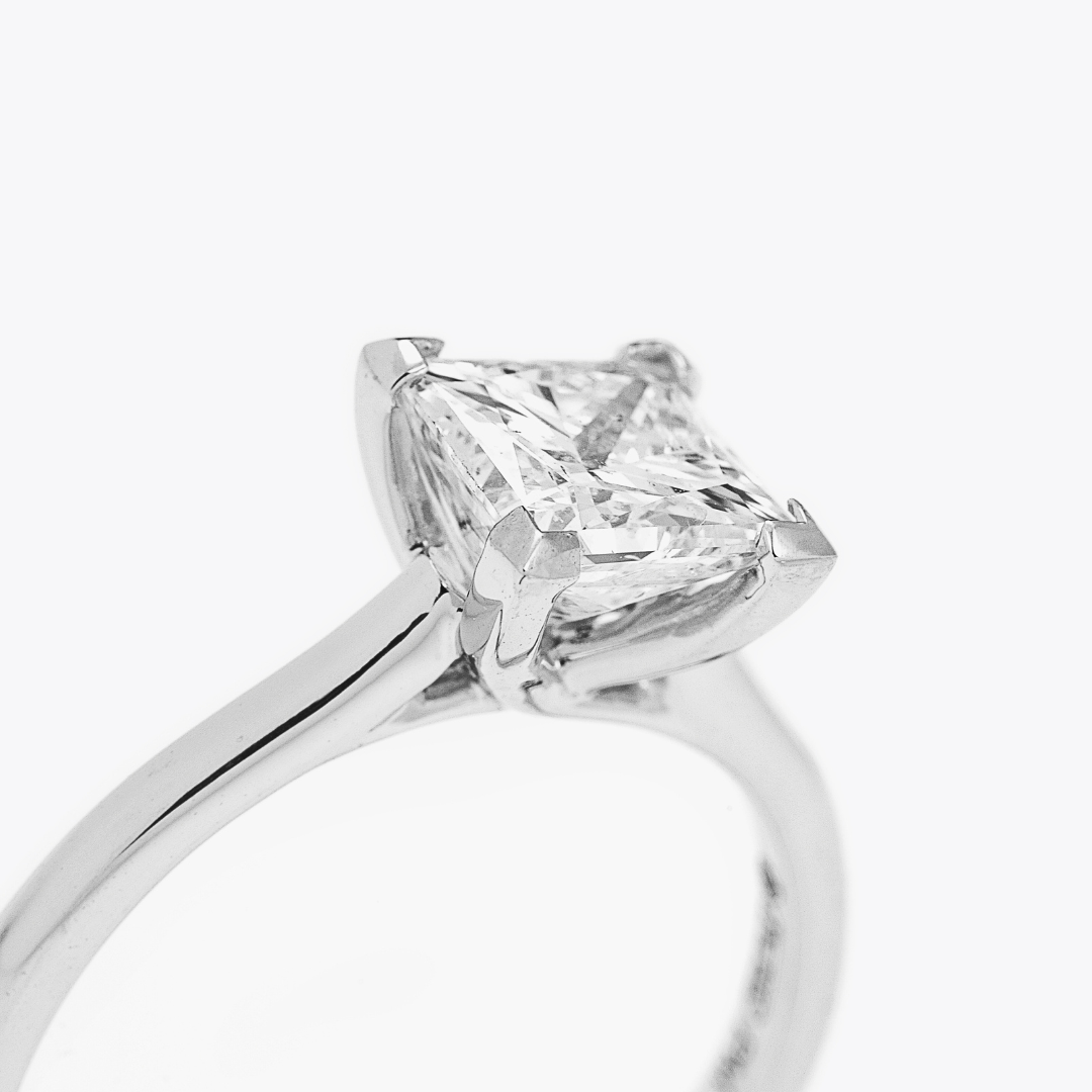 Verlobungsring mit Diamant aus ethischer Herkunft