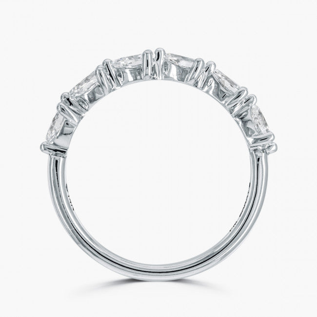 Memory Ring mit Tropfen Diamanten von Maple Leaf Diamonds