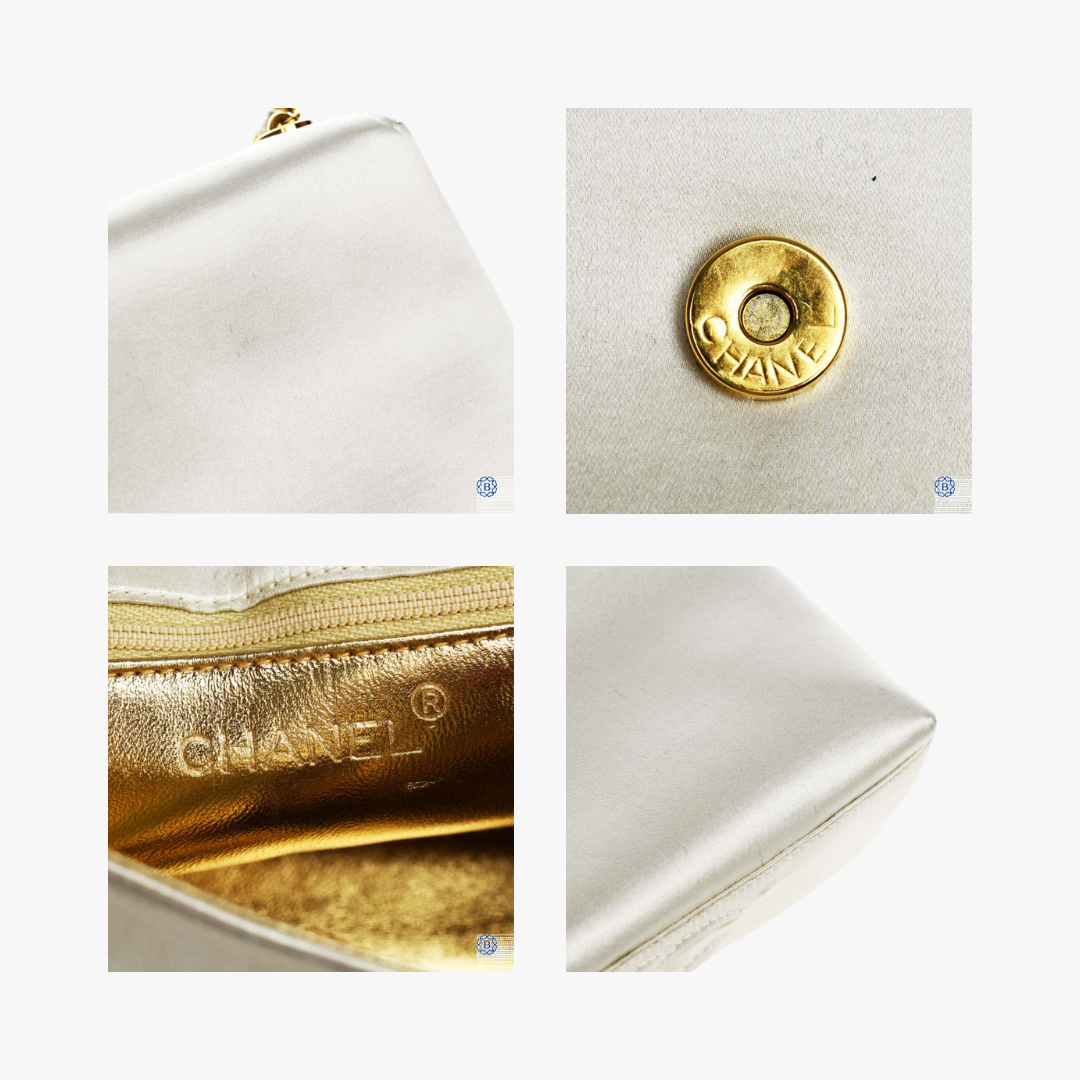 Chanel Satin Abendtasche Gold Hardware