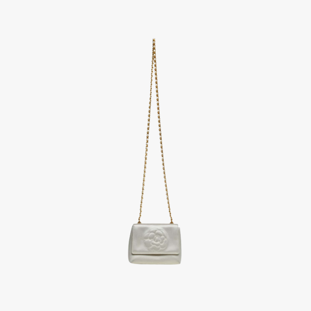 Chanel Satin Abendtasche Gold Hardware