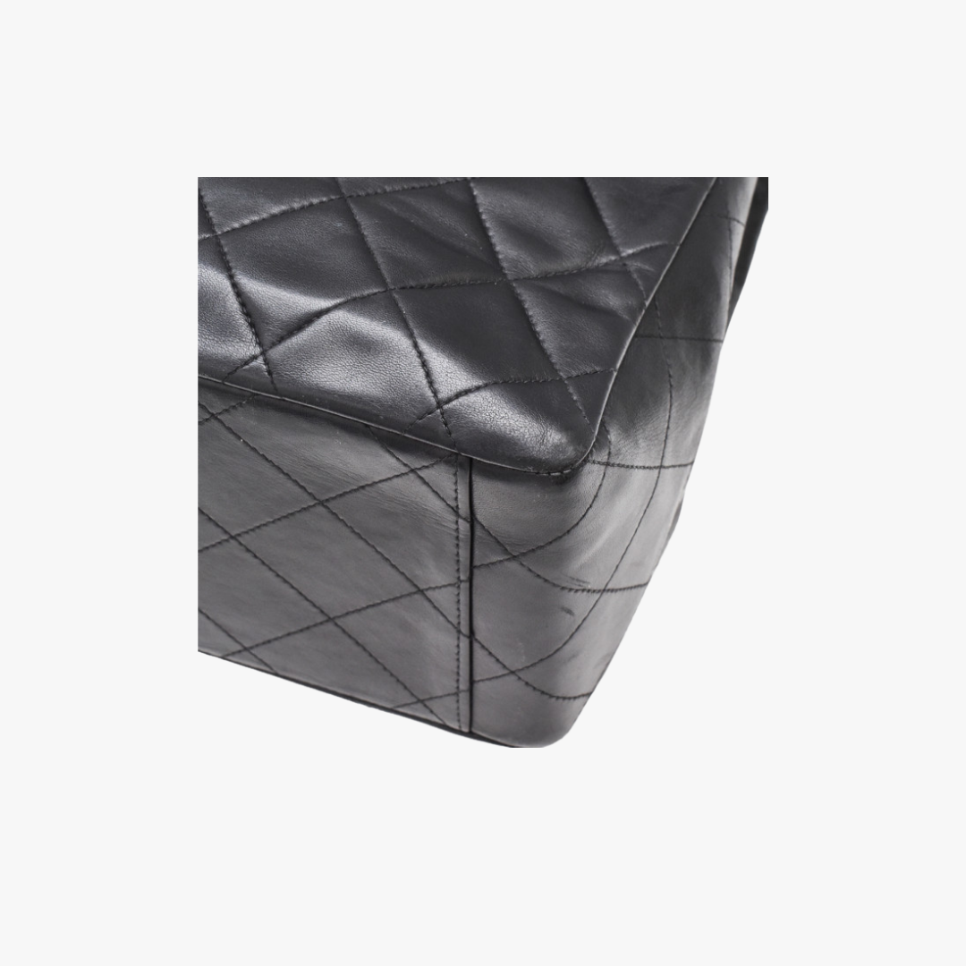 Chanel Jumbo schwarz gold Hardware Ecke
