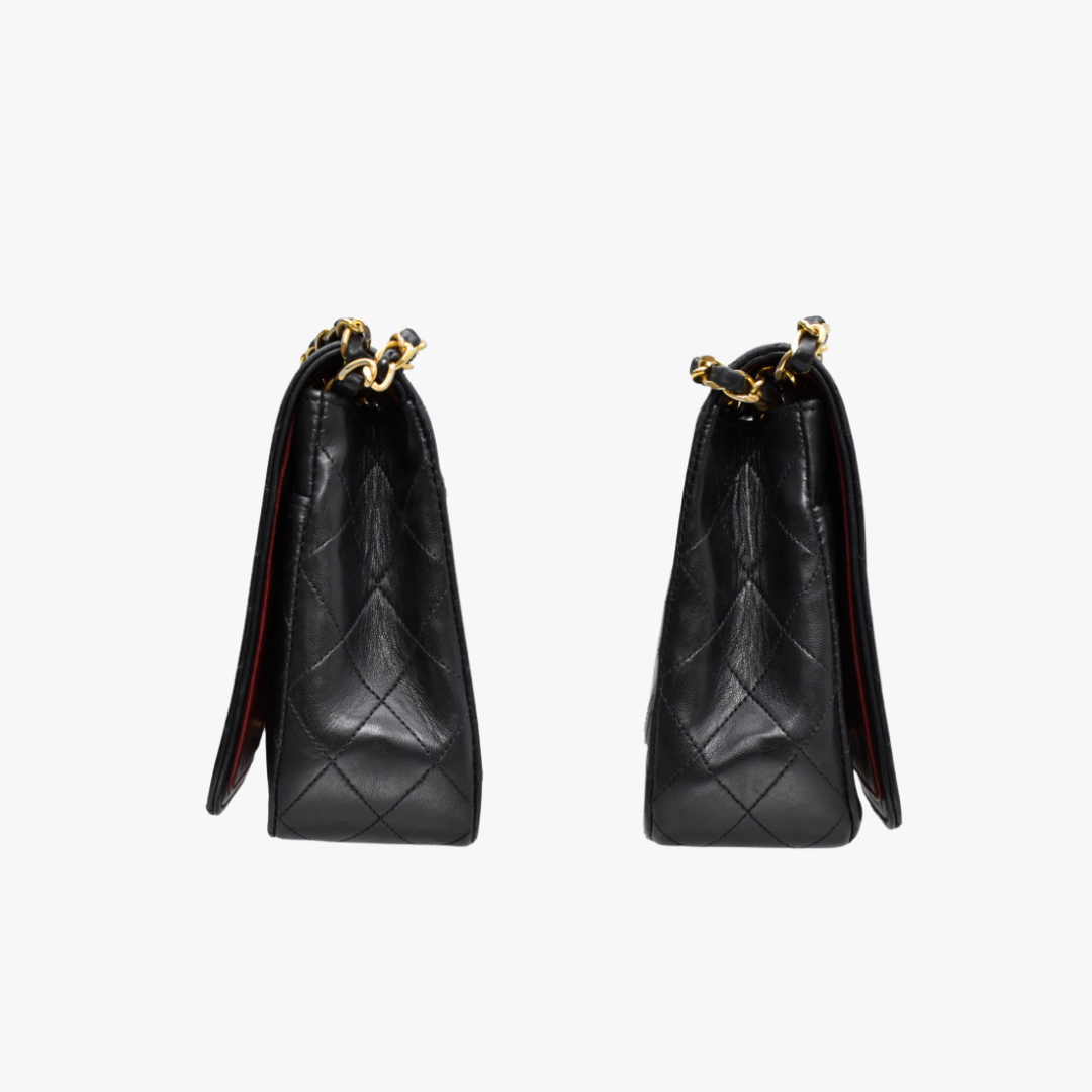Chanel Vintage Single Flap schwarz seitlich